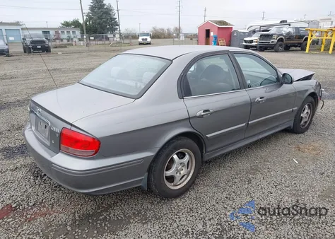 2004 Hyundai Sonata z USA, uszkodzony, nr VIN KMHWF25H84A999725